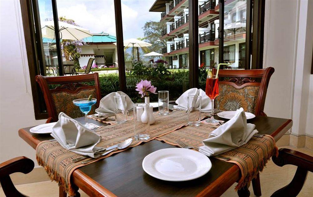 Denzong Regency- Luxury Mountain Retreat Spa & Casino Gangtok Ngoại thất bức ảnh